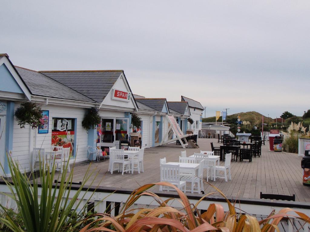 Holidays At Perran Sands Holiday Park 페란포스 외부 사진